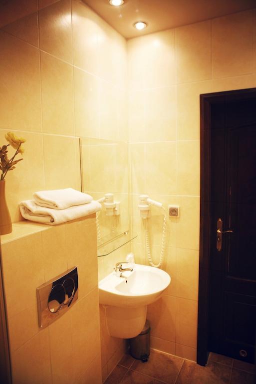 Hotel Zorza Namysłów Rum bild