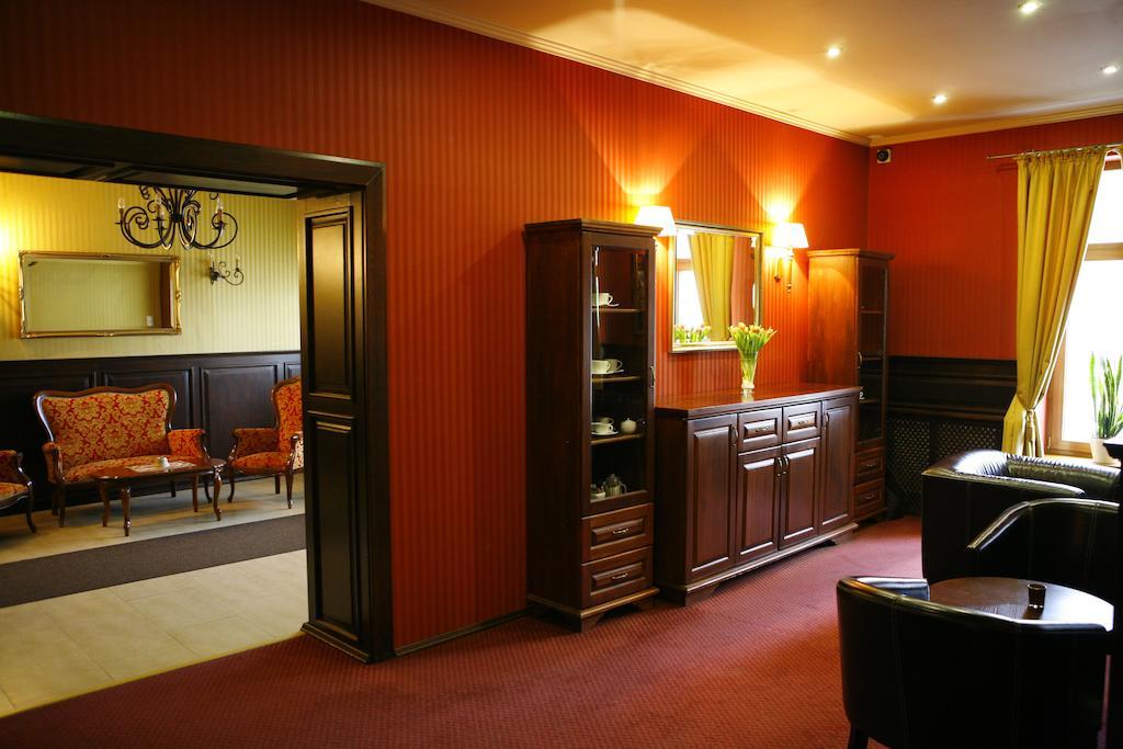 Hotel Zorza Namysłów Exteriör bild