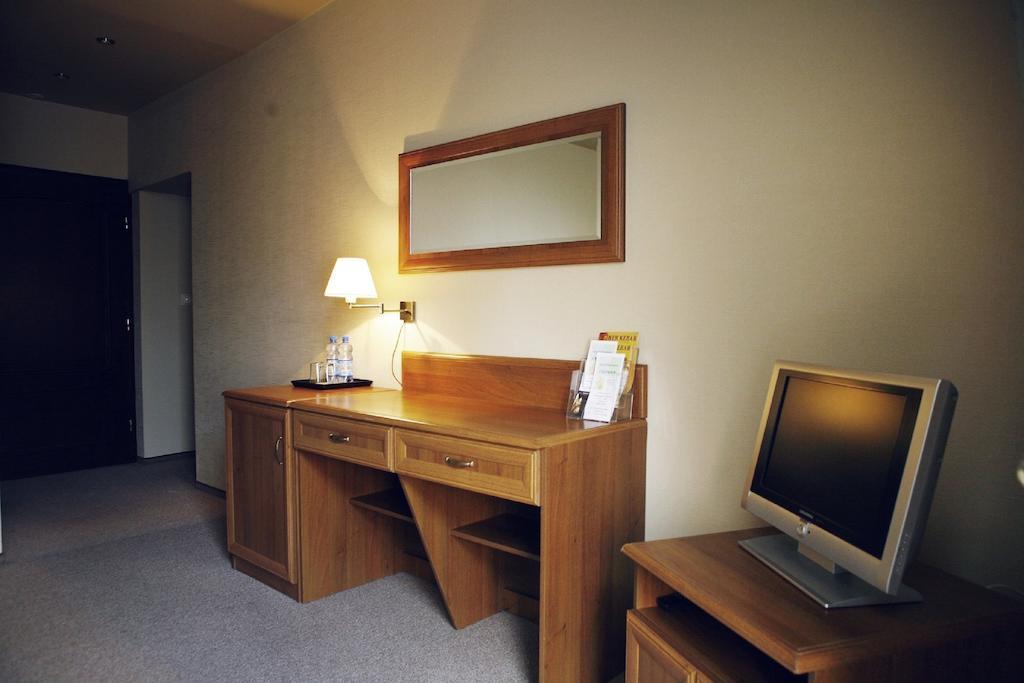 Hotel Zorza Namysłów Rum bild