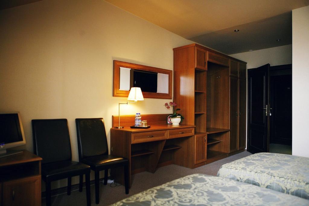 Hotel Zorza Namysłów Rum bild